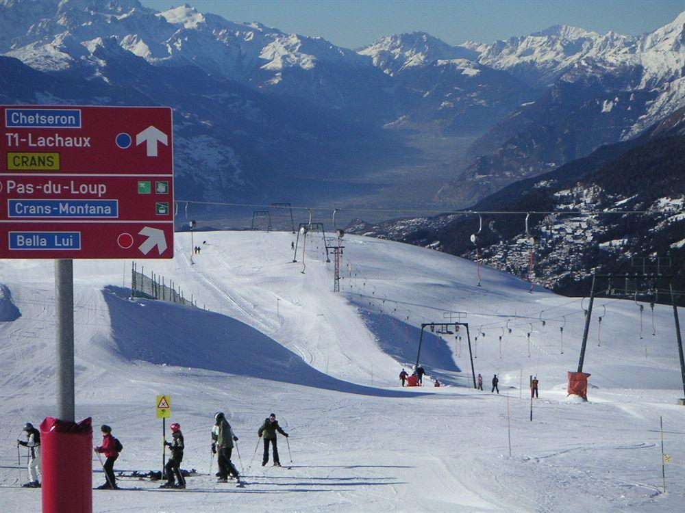 Chalet Des Alpes Bed & Breakfast Crans-Montana Exterior photo